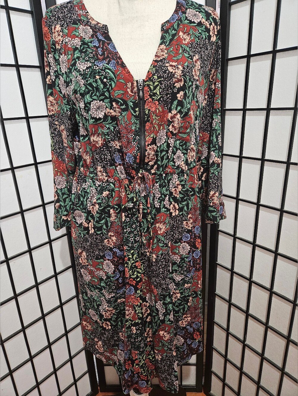 Torrid Size 0 (Large) Mini Challis Zip-Front Multi-Color Floral LS Dress